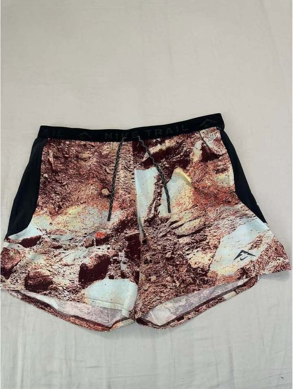 Nike Trail 6" Running Shorts New With Tags $60
